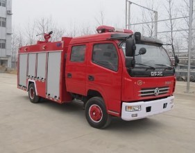 东风多利卡水罐消防车