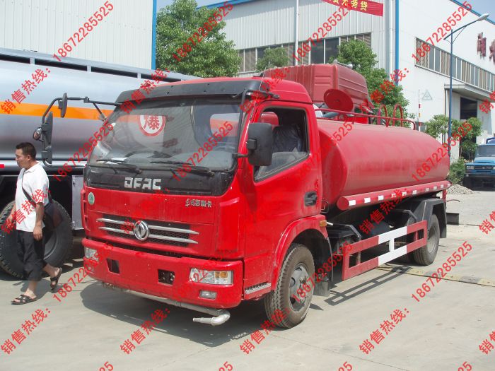 东风多利卡消防洒水车