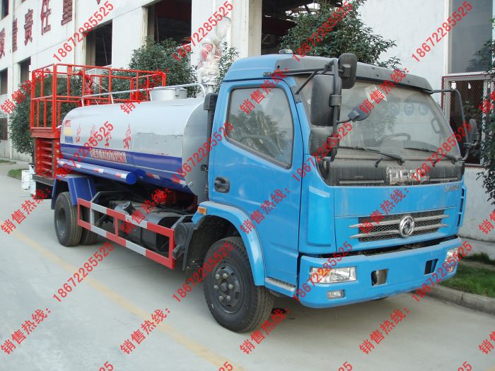 东风多利卡举高喷射消防车